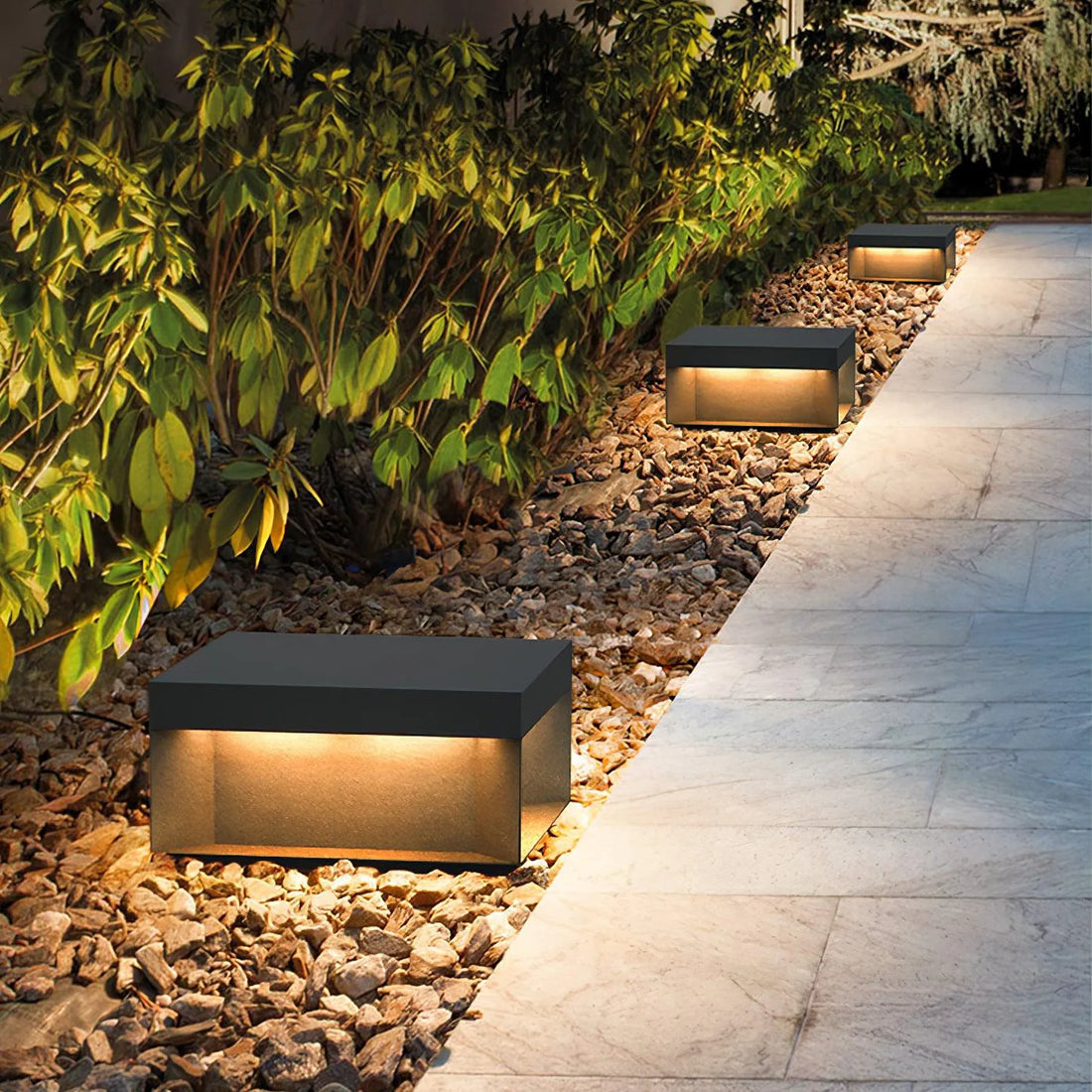 Solar LED Würfel Außenleuchte – Wetterfeste Gartenlampe IP65 mit Warmweißem Licht-Lighting > Outdoor Lighting > Outdoor Post Lights > Pillar Lights-Lumensis-25cm-Solar-Lumensis
