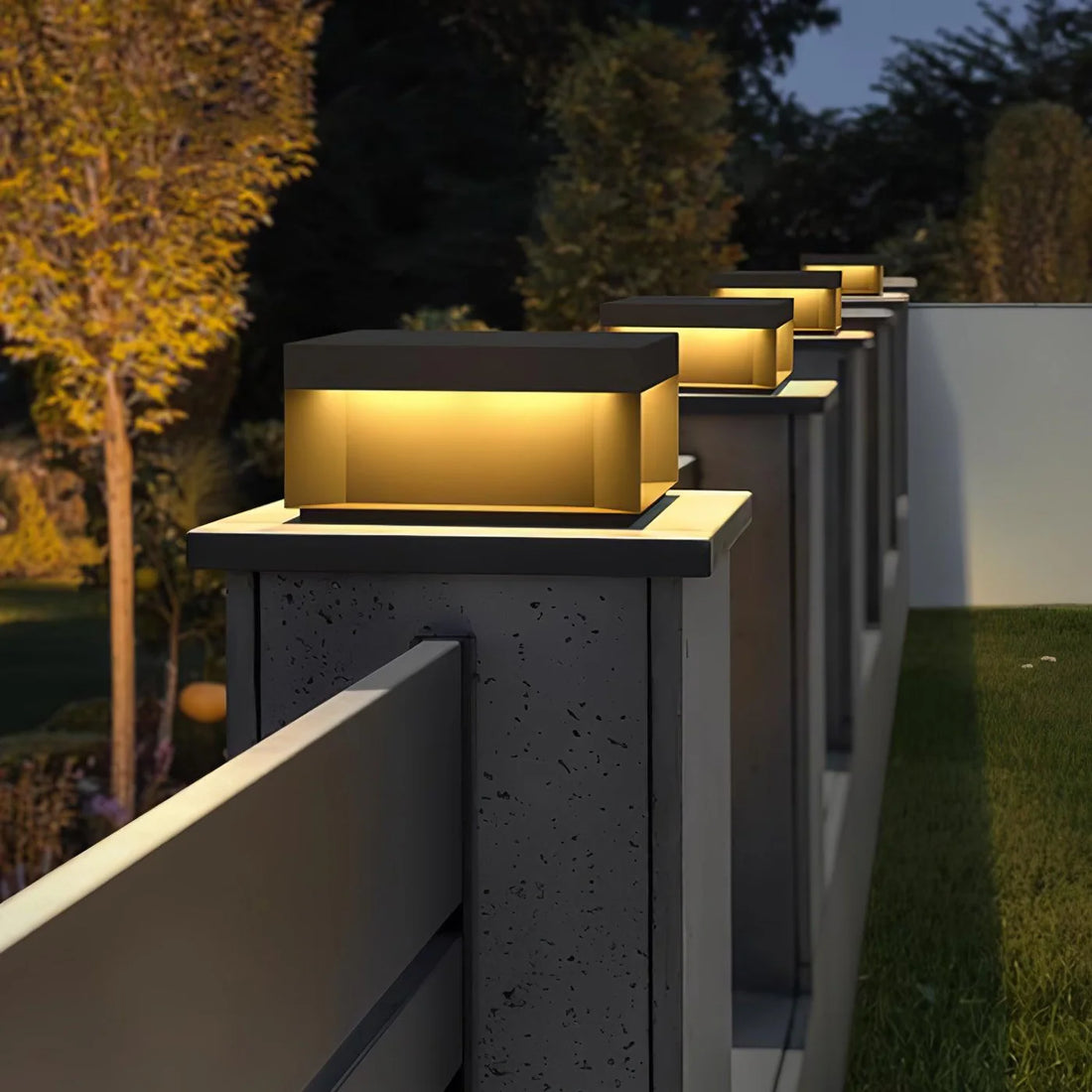 Solar LED Würfel Außenleuchte – Wetterfeste Gartenlampe IP65 mit Warmweißem Licht-Lighting > Outdoor Lighting > Outdoor Post Lights > Pillar Lights-Lumensis-25cm-Solar-Lumensis
