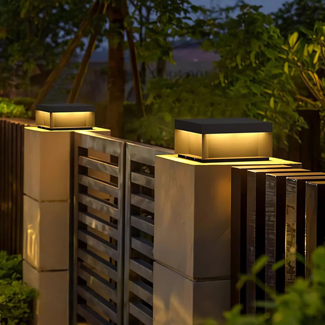 Solar LED Würfel Außenleuchte – Wetterfeste Gartenlampe IP65 mit Warmweißem Licht-Lighting > Outdoor Lighting > Outdoor Post Lights > Pillar Lights-Lumensis-25cm-Solar-Lumensis
