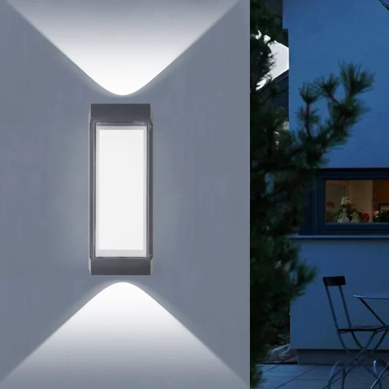 Minimalistische Up-Down-LED-Wandleuchte
