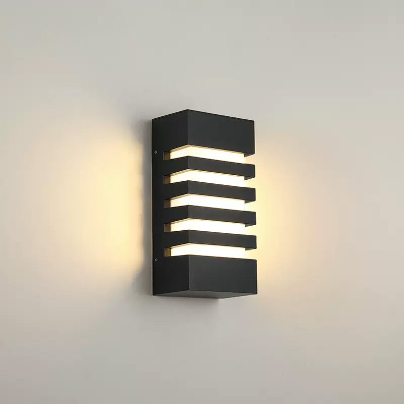 Außenwandleuchte mit Gitterdesign