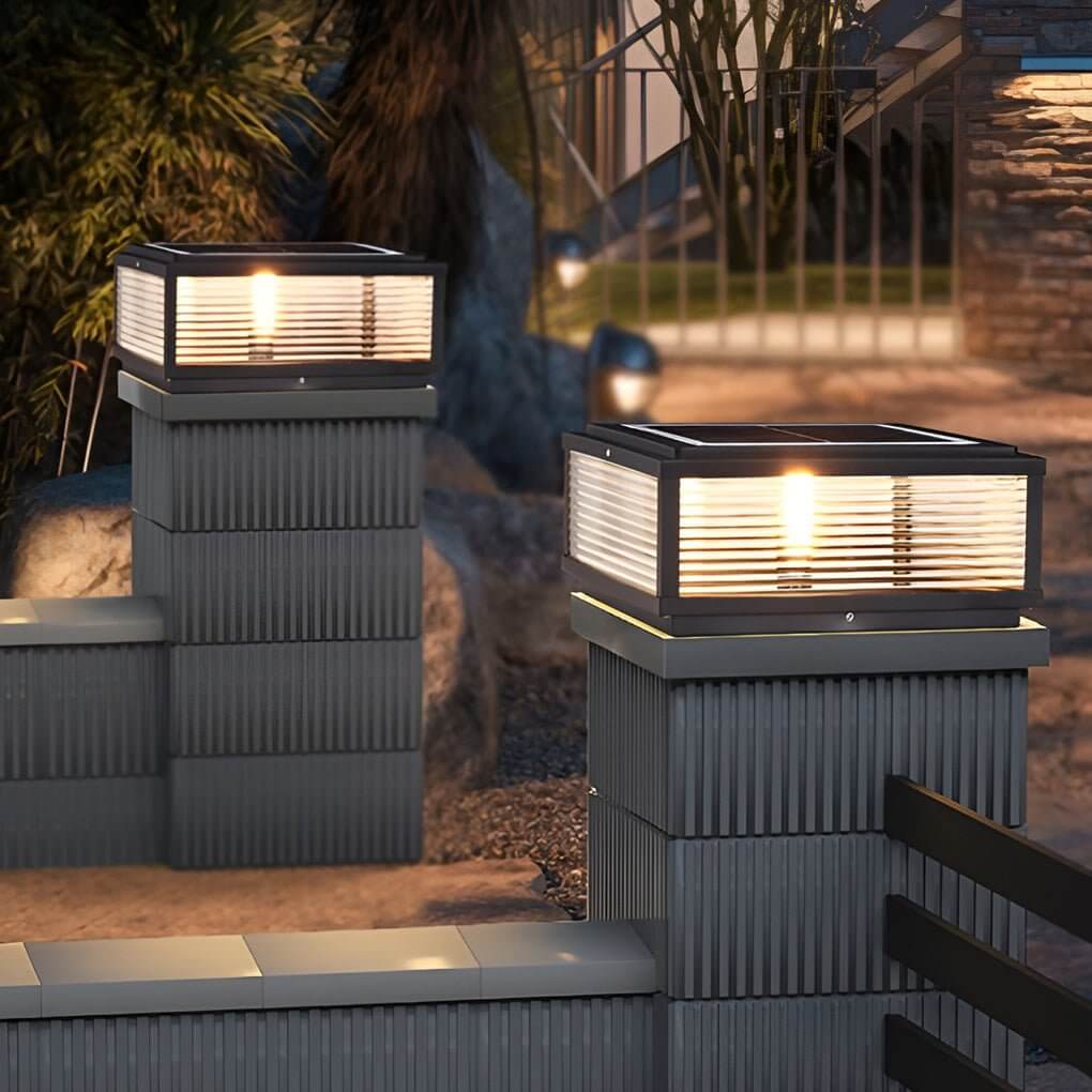 Quadratische LED Säulenleuchte – Riffelglas-Design – Solar oder Festanschluss-Lighting > Outdoor Lighting > Outdoor Post Lights > Pillar Lights-Lumensis-Solar-25 cm-Lumensis