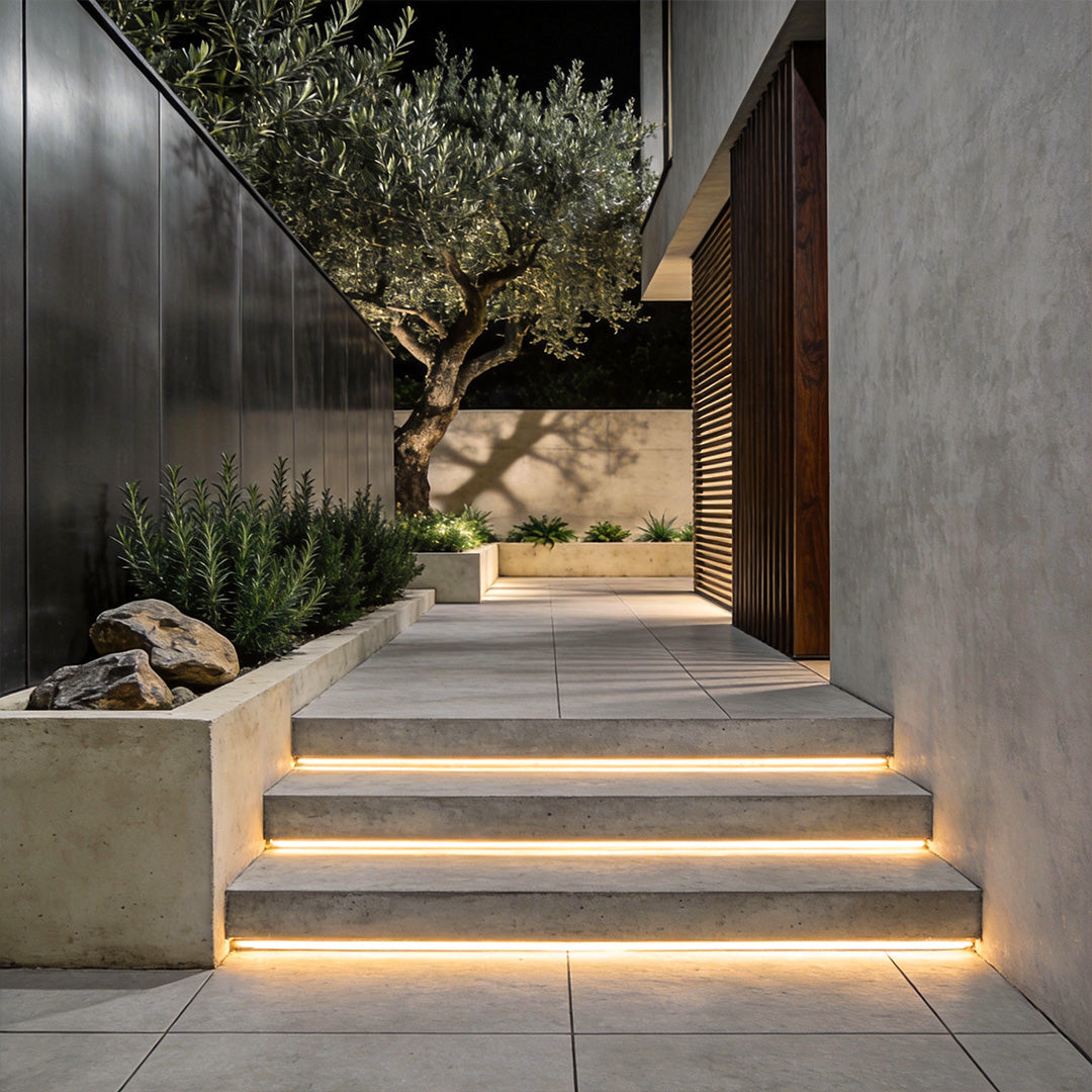 LED Treppenbeleuchtung Außen 24V – Flexibel & Wasserdicht (Zuschneidbar)-Lighting > Outdoor Lighting > Landscape Lighting > Step & Deck Lights-Lumensis-Flach-Warmweiß-Lumensis